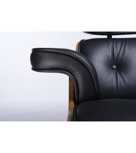 Fotel LOUNGE czarny / orzech z podnóżkiem