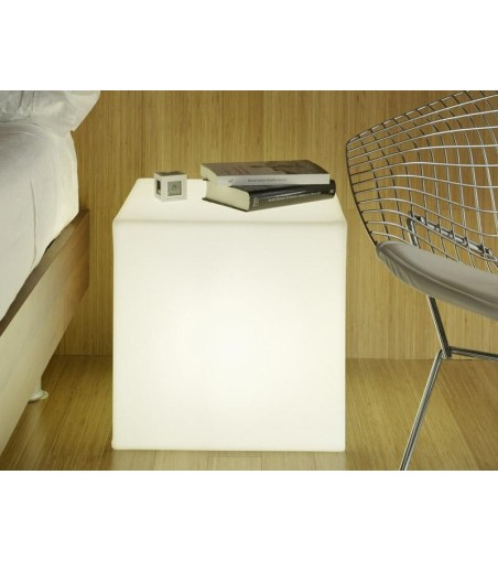 NEW GARDEN lampa ogrodowa CUBY 32 SOLAR & BATTERY biała