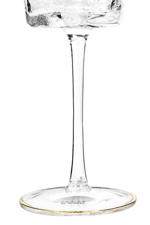 60904_hommage_kieliszek_wino_3.jpg